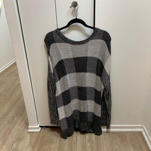 Oversized Checkered Sweater